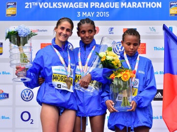 La maratoniana etíope Yebrgual Melese, en el centro de la imagen La maratoniana etíope Yebrgual Melese, en el centro de la imagen