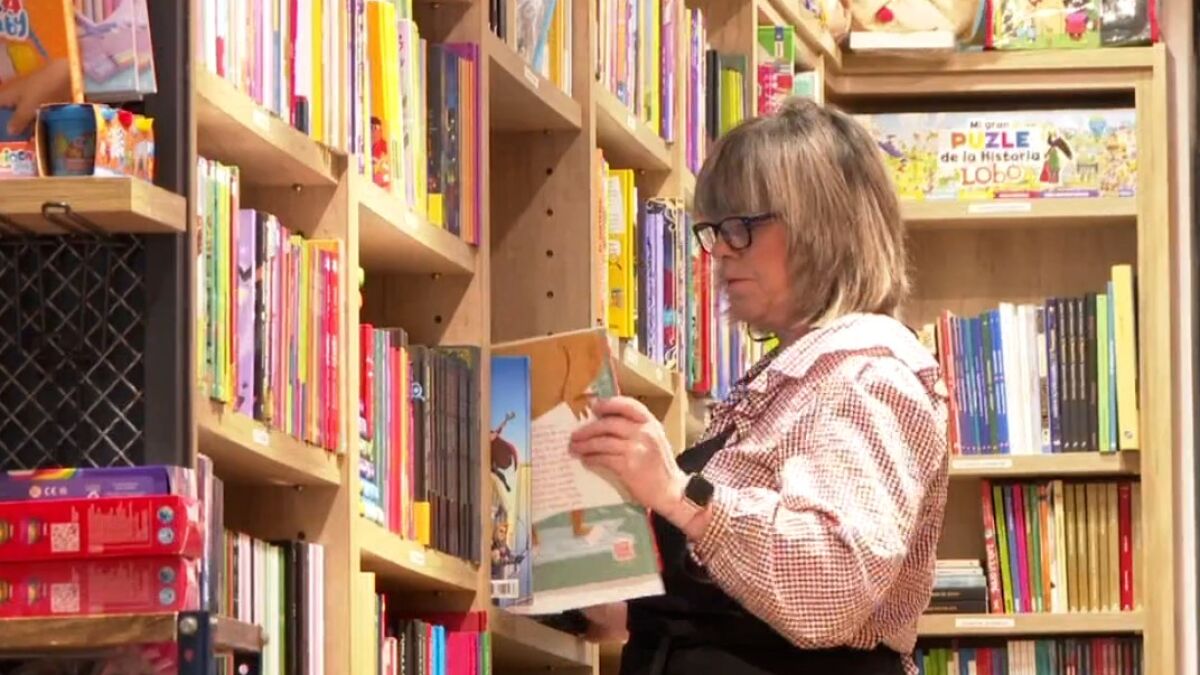 La librería más antigua de España se salva del cierre al reunir 60.000 euros para pagar sus deudas