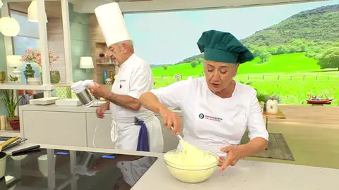 Mezcla con suaves movimientos envolventes Mezcla con suaves movimientos envolventes