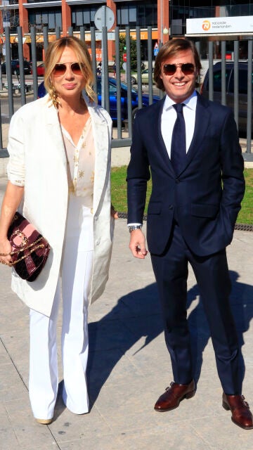 Marta Sánchez y Federico León Sierra