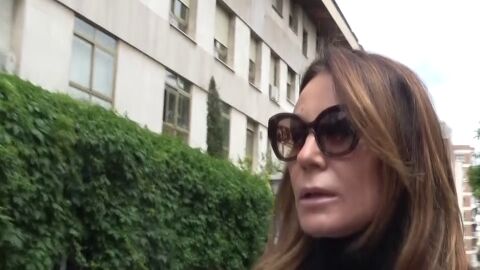 Mar Flores con la prensa
