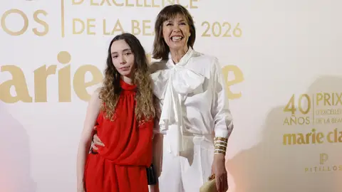 Mabel Lozano y su hija Roberta Mabel Lozano y su hija Roberta