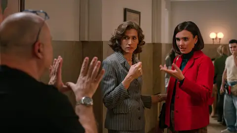 Marta Belmonte, Alba Brunet y Eduardo Casanova