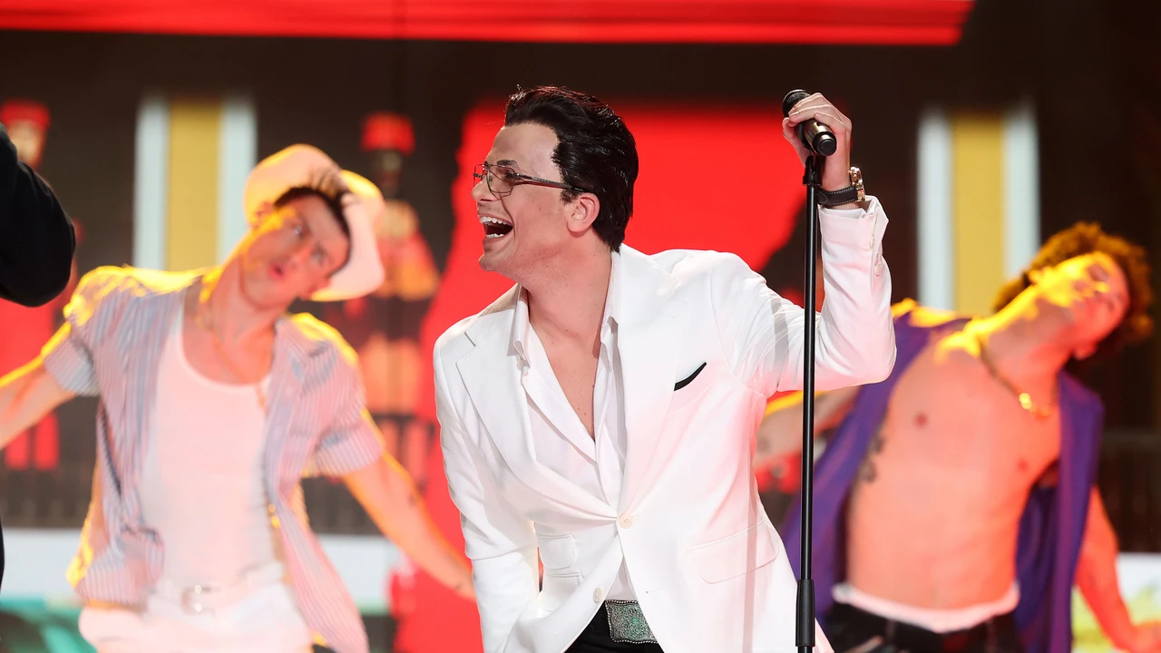 Martín Savi recrea ‘La gozadera’ como Marc Anthony y Gente de Zona en Tu cara me suena