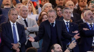 Florentino P&eacute;rez, en el palco del Bernab&eacute;u este jueves