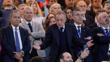 Florentino P&eacute;rez, en el palco del Bernab&eacute;u este jueves
