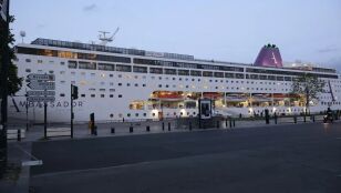 Crucero "Ambition"