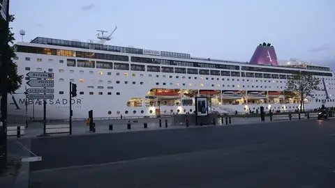 Crucero "Ambition" Crucero "Ambition"