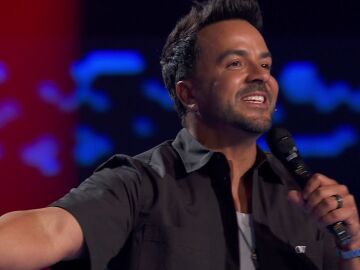 Fonsi protagoniza el momento m&aacute;s tierno de la noche con este talent as&iacute; cantan &lsquo;Marbella&rsquo;