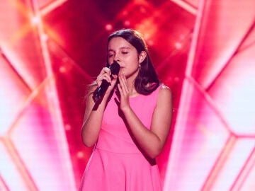 Jimena emociona con Roc&iacute;o D&uacute;rcal y conquista a Ana Mena en La Voz Kids