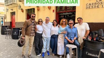 Gavira con su familia durante la jornada de reflexión