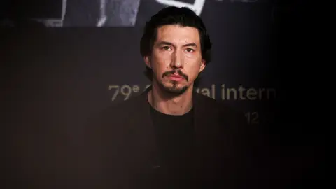 Adam Driver durante la rueda de prensa de Paper Tiger en Cannes Adam Driver durante la rueda de prensa de Paper Tiger en Cannes