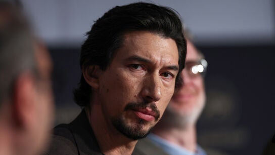 Adam Driver durante la rueda de prensa de Paper Tiger en Cannes