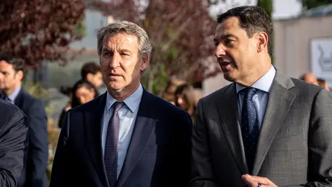 Feijóo convoca a la plana mayor del PP para analizar los resultados, que recibirá a Moreno con una ovación Feijóo convoca a la plana mayor del PP para analizar los resultados, que recibirá a Moreno con una ovación