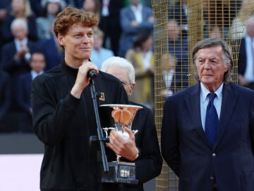 Jannik Sinner, en el Foro It&aacute;lico tras ganar la final ante Casper Ruud