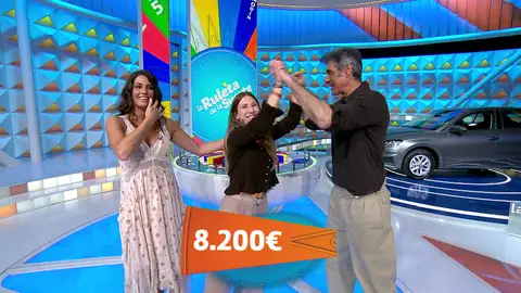 Alba gana 8.200 euros al resolver el Panel Final de La ruleta de la suerte Alba gana 8.200 euros al resolver el Panel Final de La ruleta de la suerte