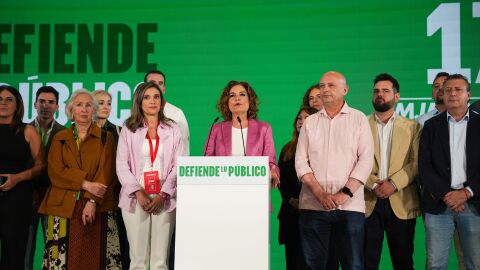 Montero asumir&aacute; su esca&ntilde;o como "jefa de la oposici&oacute;n" en Andaluc&iacute;a pero no asegura si estar&aacute; cuatro a&ntilde;os 