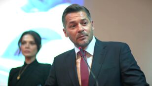 &iexcl;Zasca a Cihan!: Ugur rechaza una oferta millonaria para quedarse cerca de Alya