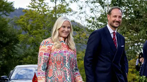 Mette-Marit y el príncipe Haakon Mette-Marit y el príncipe Haakon