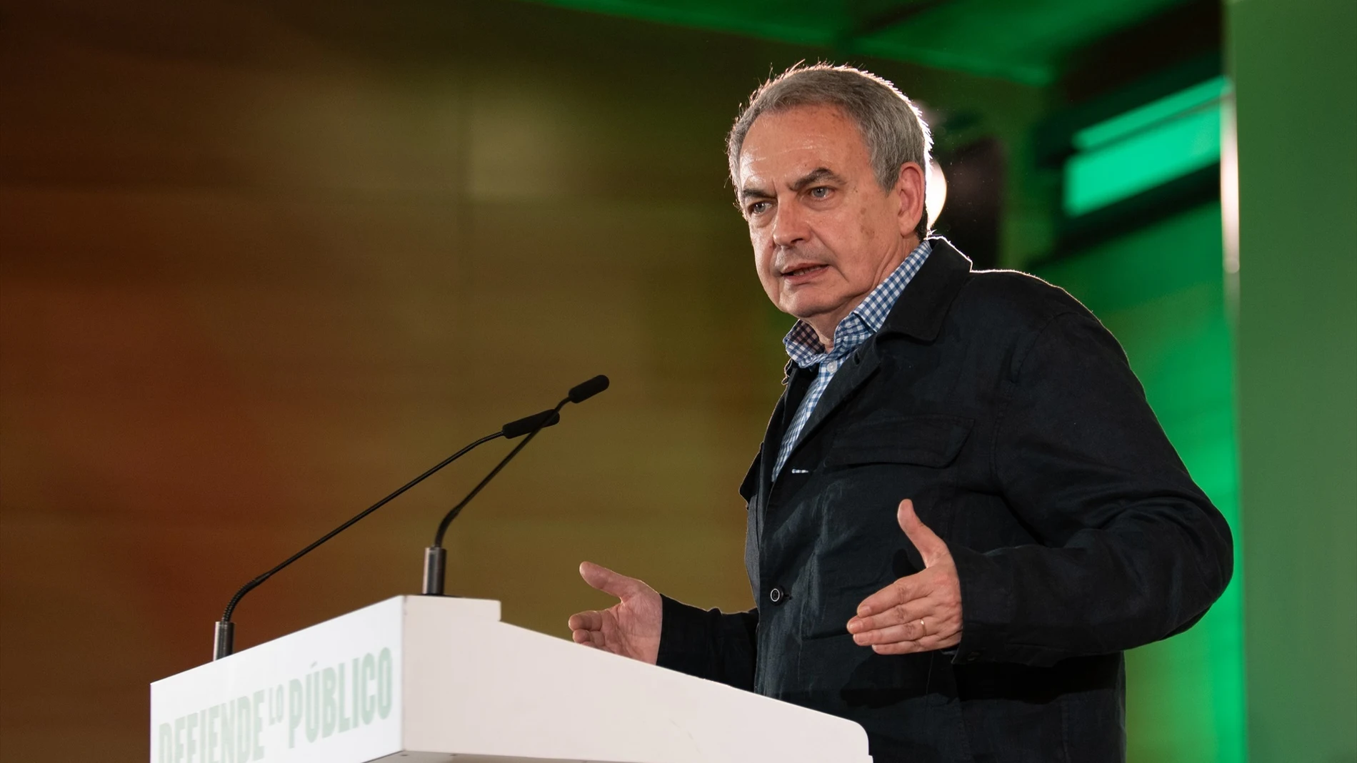 Zapatero en un acto Zapatero en un acto