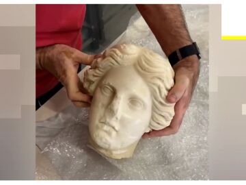 Encuentran un busto en Alicante.