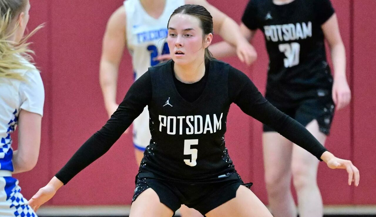 Emily Mae Smith, en un partido con los Potsdam Bears