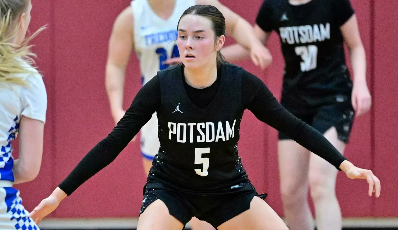 Emily Mae Smith, en un partido con los Potsdam Bears