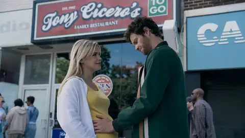 Erin Moriarty y Jack Quaid en el final de The Boys Erin Moriarty y Jack Quaid en el final de The Boys