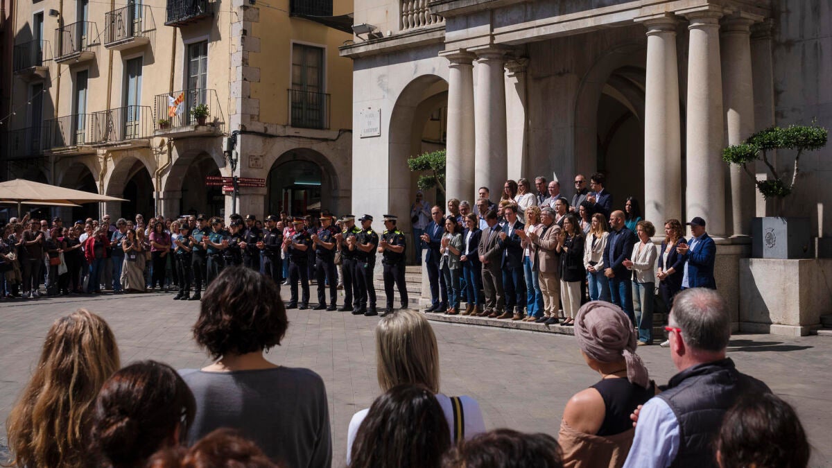 Salen a la luz las imágenes previas al asesinato de Figueres: comprando vino en una tienda antes de apuñalar a su expareja