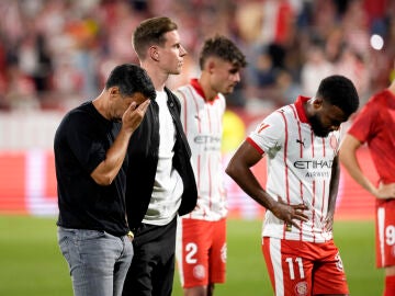 Los jugadores del Girona, tras confirmarse su descenso