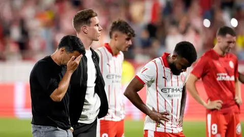 Los jugadores del Girona, tras confirmarse su descenso Los jugadores del Girona, tras confirmarse su descenso