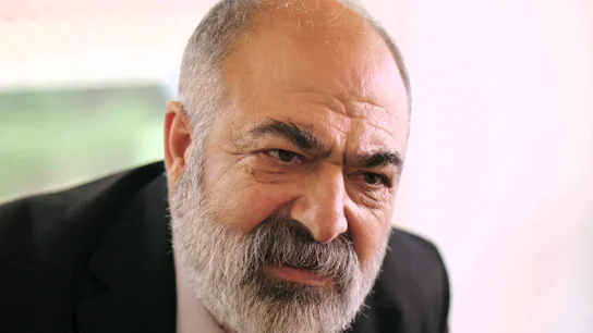Ferit amenaza a su padrino tras los durísimos ataques contra Halis Ferit amenaza a su padrino tras los durísimos ataques contra Halis