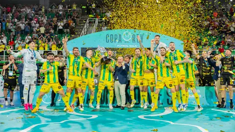 Jaén levantando la Copa del Rey Jaén levantando la Copa del Rey