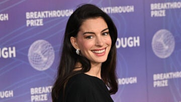 Anne Hathaway
