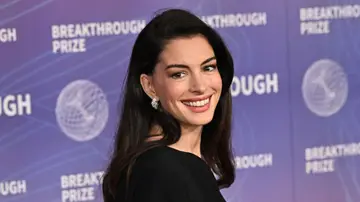 Anne Hathaway Anne Hathaway