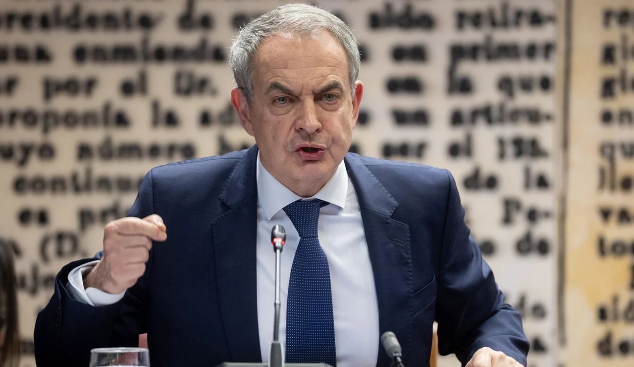 Zapatero ve "conjeturas disparatadas" en la UDEF y atribuye las acusaciones a que apoyó a Sánchez, según su portavoz