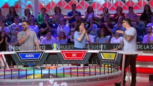 Dos concursantes de La ruleta pactan dinero por unos pastelillos y a espaldas del otro