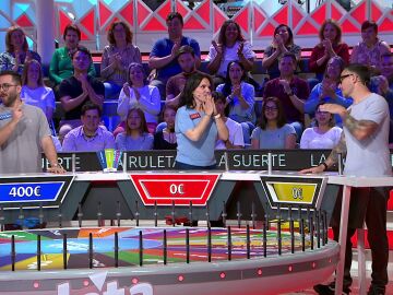 Dos concursantes de La ruleta pactan dinero por unos pastelillos y a espaldas del otro