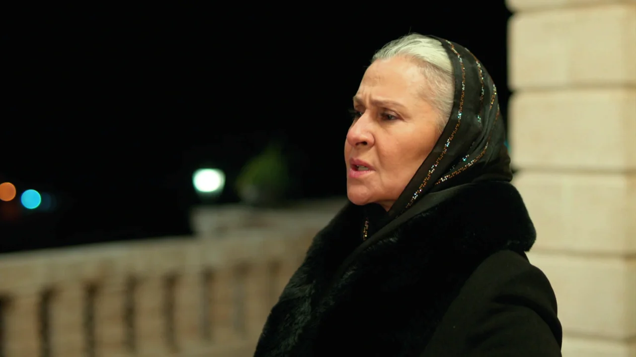 Alya encara a Sadakat tras la mentira de Cihan