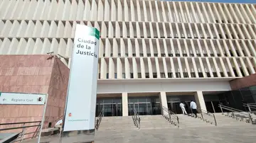 Fachada Ciudad de la Justicia de Málaga Fachada Ciudad de la Justicia de Málaga