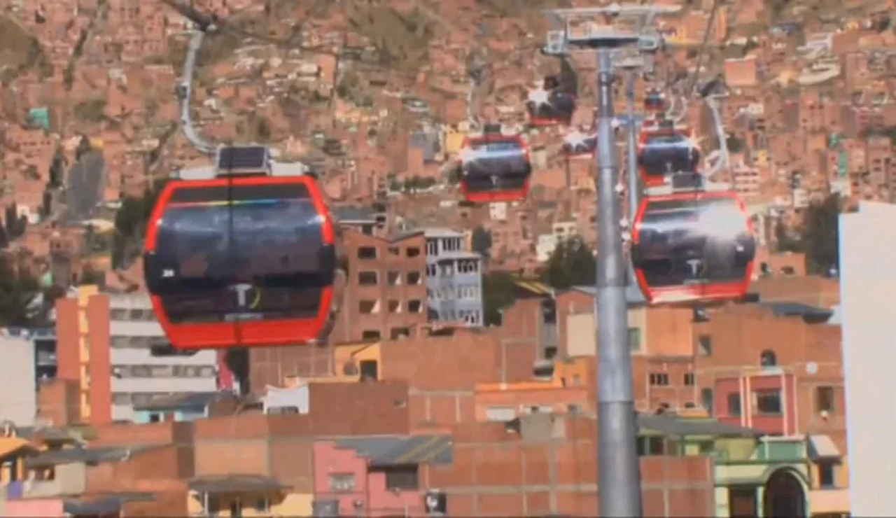 Efemérides de hoy 30 de mayo de 2026: El teleférico más alto del mundo