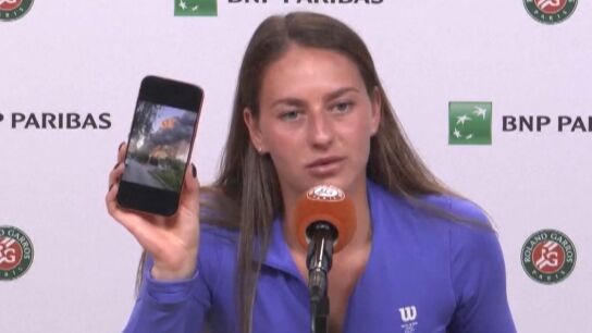 La tenista Kostyuk muestra el ataque cercano a su casa