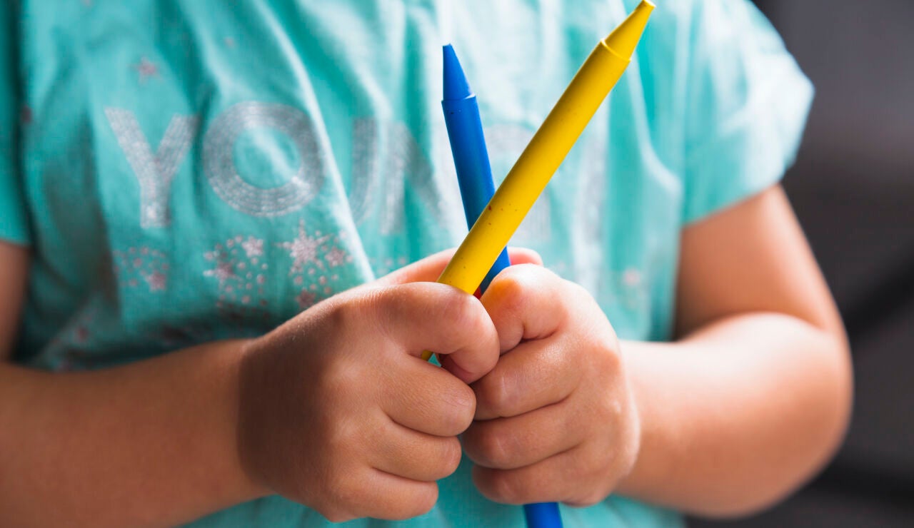 Un ni&ntilde;o en la escuela