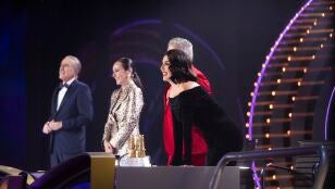 De fan a&hellip; &iquest;ganadora? El regalo de Clavel ilumina la bombilla de Ruth Lorenzo 