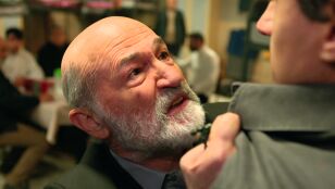 &ldquo;&iexcl;Me averg&uuml;enza que seas mi hijo!&rdquo;: Ecmel abofetea a Sahin en prisi&oacute;n