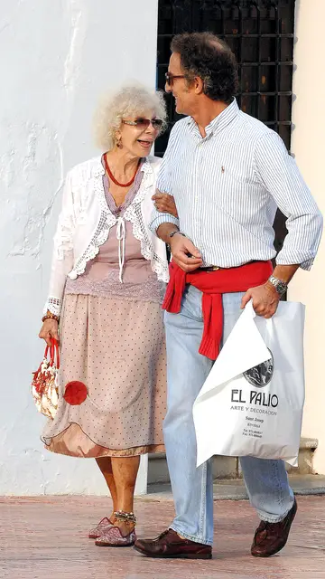 La duquesa de Alba y Alfonso Díez en 2009 La duquesa de Alba y Alfonso Díez en 2009