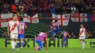 Jean-Philippe Mateta celebra el 1-0 ante el Rayo Vallecano