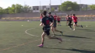 Jugadores de Ultimate, un novedoso deporte que se practica con un disco volador