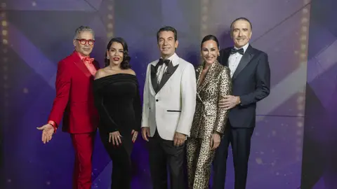 El balance de Arturo Valls y los investigadores sobre la temporada de Mask Singer: "Me ha dejado el culo torcido" El balance de Arturo Valls y los investigadores sobre la temporada de Mask Singer: "Me ha dejado el culo torcido"