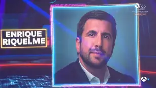 El candidato a la presidencia del Real Madrid, Enrique Riquelme, entre los invitados de El Hormiguero